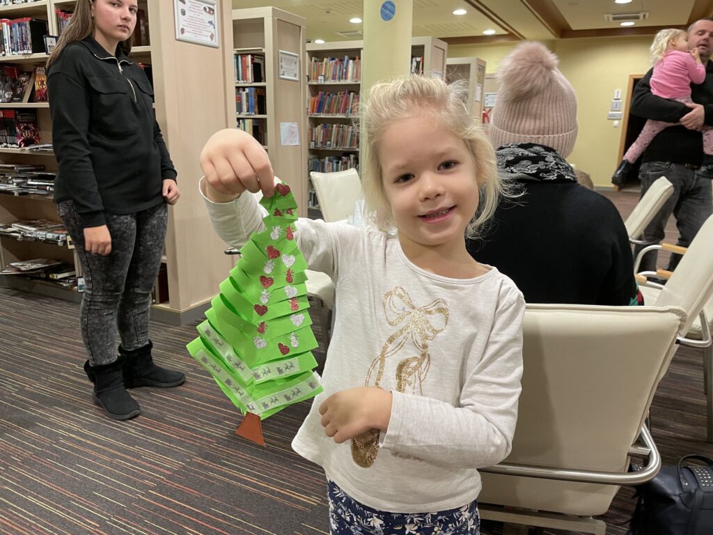 Papírszínház 2022 12 21 16