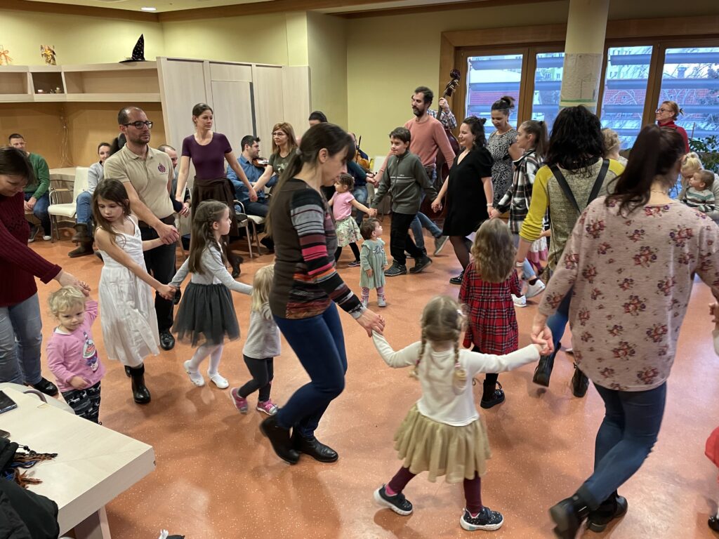 Apropók táncház 2023 02 04 1