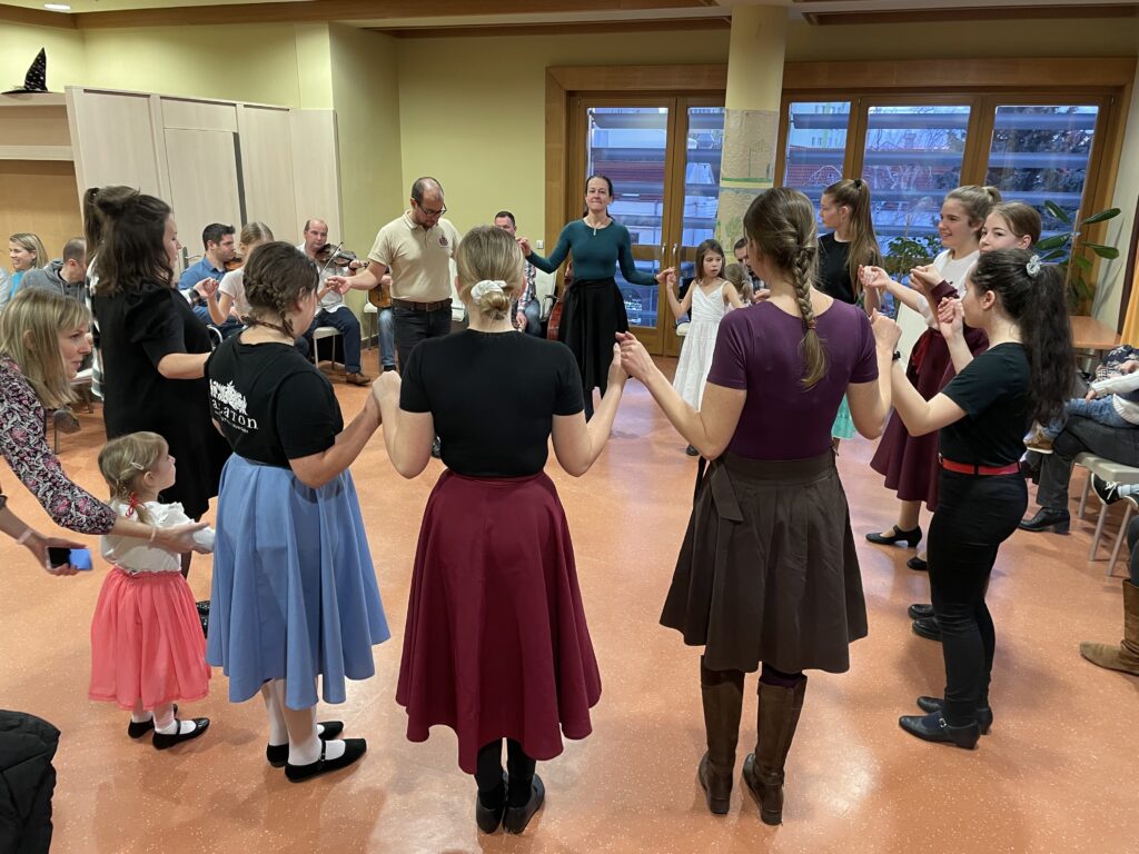 Apropók táncház 2023 02 04 14