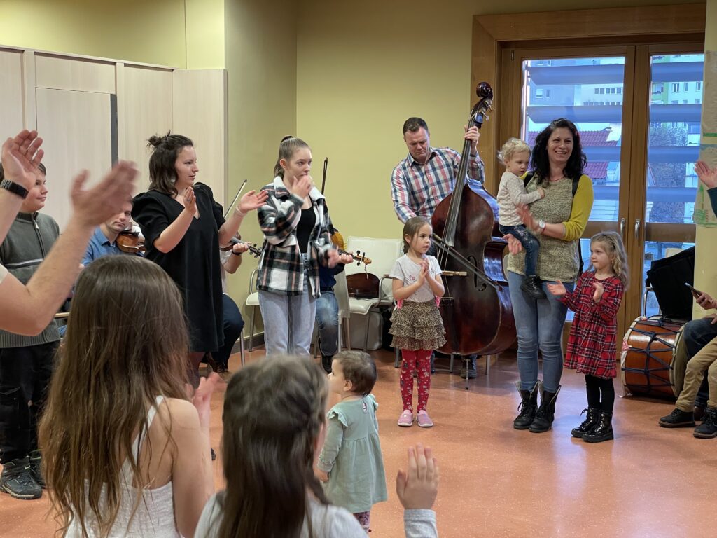 Apropók táncház 2023 02 04 3