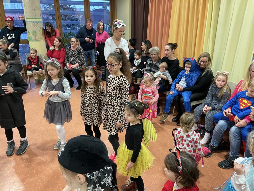 Farsangi bál 2024 02 03 23