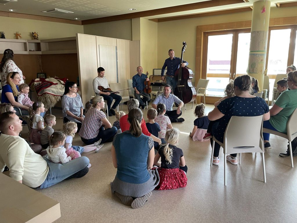 Messenger Creation 45bcf60b Fb5f 4d3a A18a A50cda9d4707